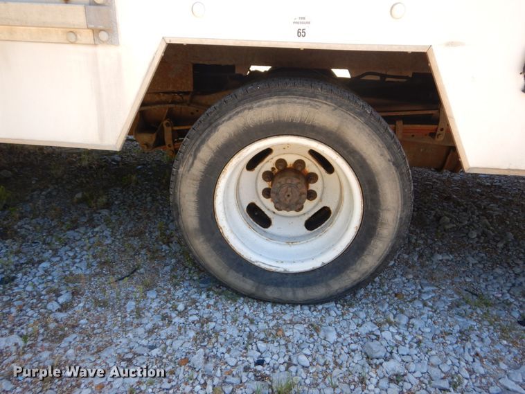 image for item GV9066 2006 Ford E350 Super Duty  box truck