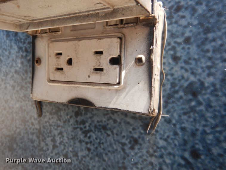 image for item GV9078 Enclosed cargo trailer body