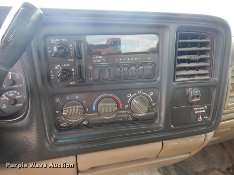 image for item GW9106 2001 Chevrolet Silverado 2500HD  Ext. Cab pickup truck