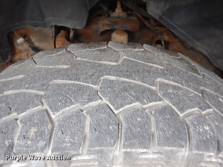 image for item GW9106 2001 Chevrolet Silverado 2500HD  Ext. Cab pickup truck