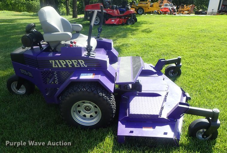 image for item GW9459 Zipper STS-28 ZTR lawn mower
