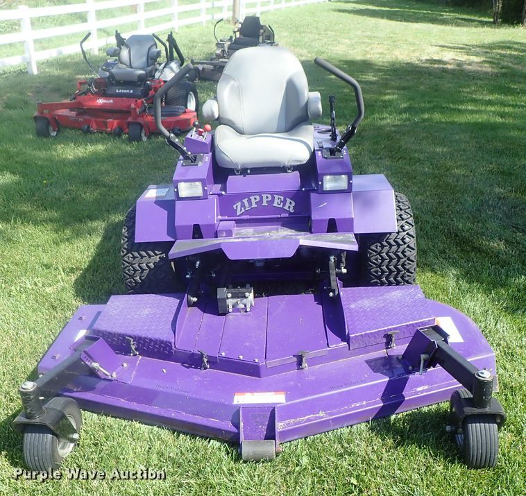 image for item GW9459 Zipper STS-28 ZTR lawn mower