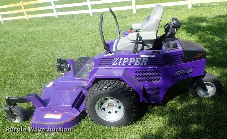 image for item GW9459 Zipper STS-28 ZTR lawn mower