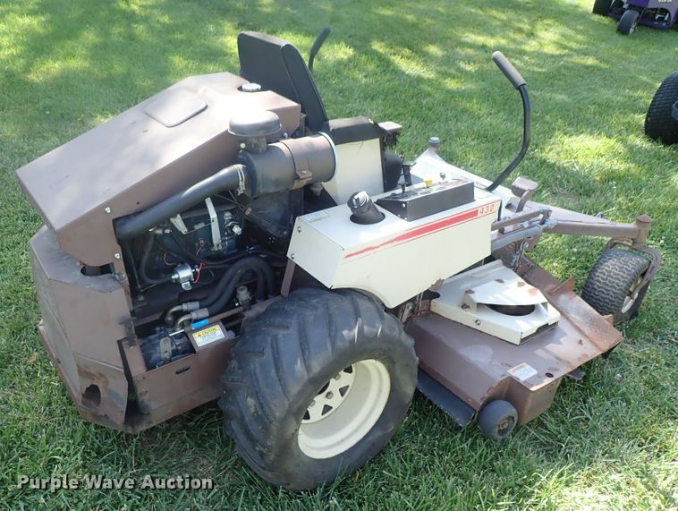 image for item GW9460 Grasshopper 432 ZTR lawn mower