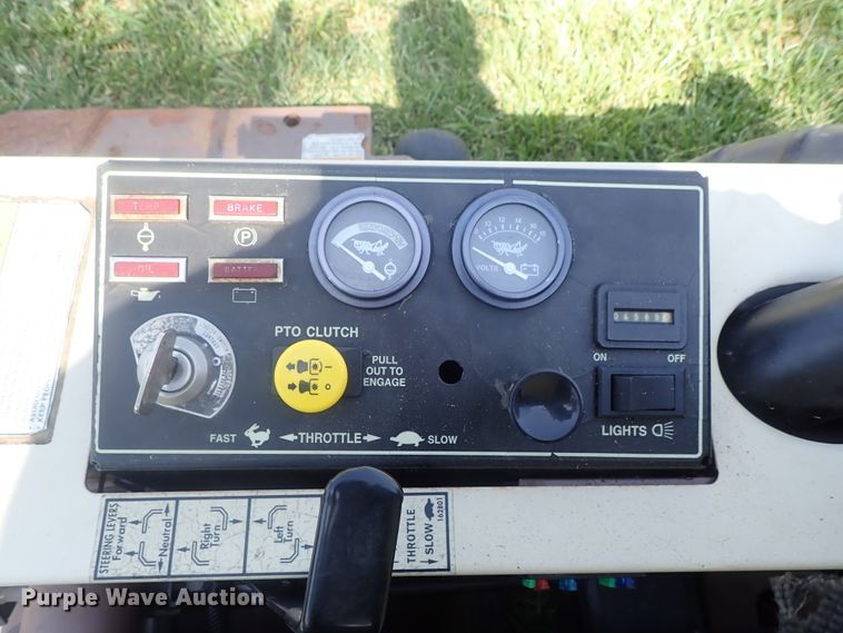 image for item GW9460 Grasshopper 432 ZTR lawn mower