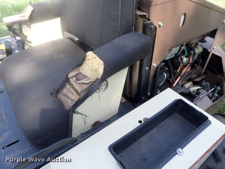 image for item GW9460 Grasshopper 432 ZTR lawn mower