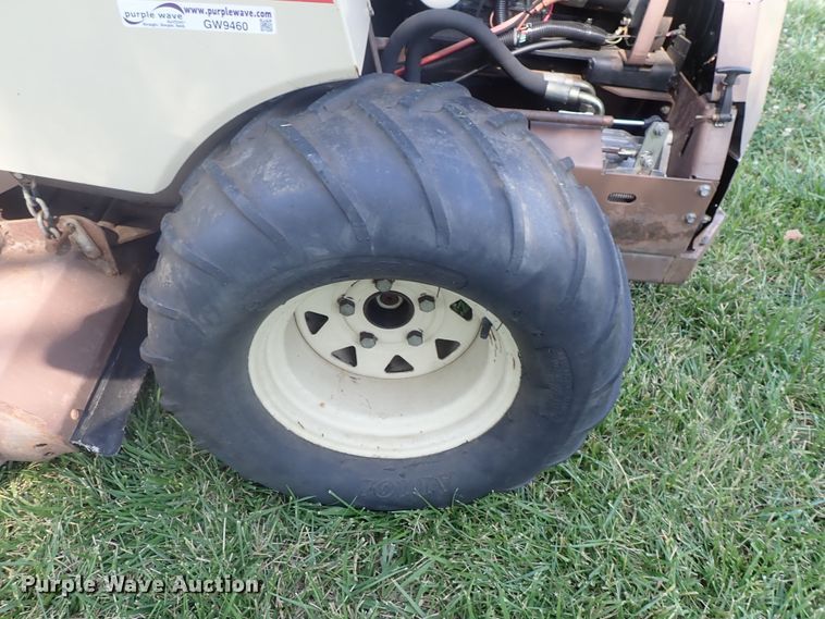 image for item GW9460 Grasshopper 432 ZTR lawn mower