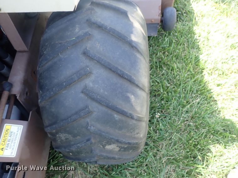 image for item GW9460 Grasshopper 432 ZTR lawn mower