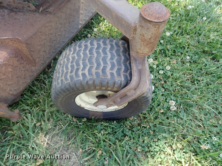 image for item GW9460 Grasshopper 432 ZTR lawn mower