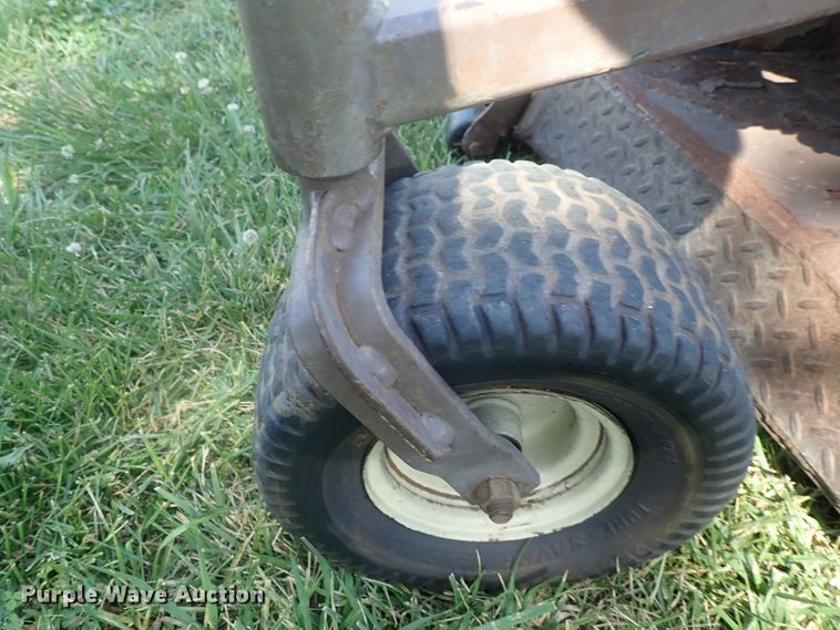 image for item GW9460 Grasshopper 432 ZTR lawn mower