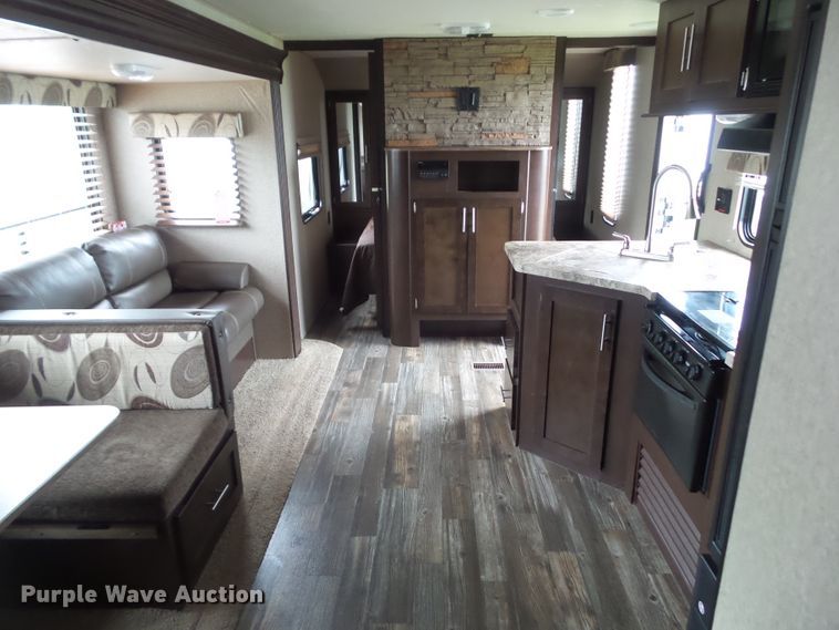 image for item GX9090 2016 Forester Patriot Limited Edition 304BS  camper