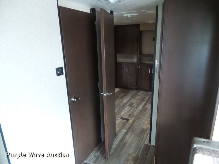 image for item GX9090 2016 Forester Patriot Limited Edition 304BS  camper