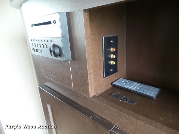 image for item GX9090 2016 Forester Patriot Limited Edition 304BS  camper