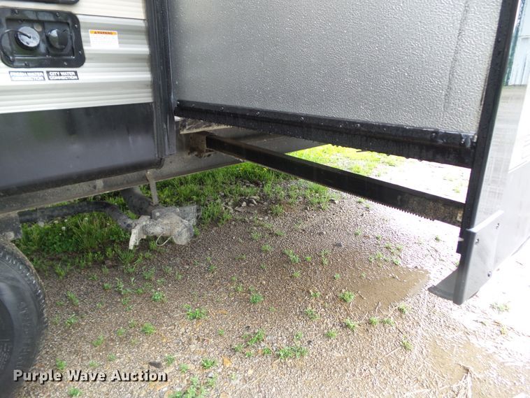 image for item GX9090 2016 Forester Patriot Limited Edition 304BS  camper