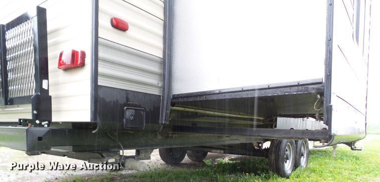 image for item GX9090 2016 Forester Patriot Limited Edition 304BS  camper