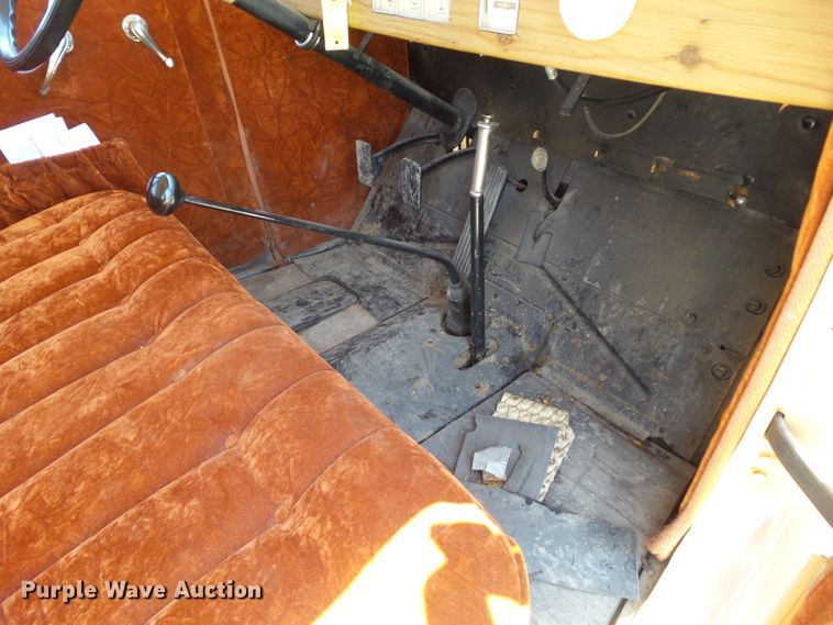 image for item GX9105 1931 Dodge Bros DH  sedan