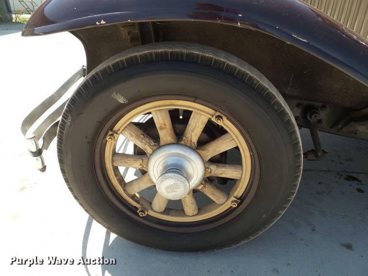 image for item GX9105 1931 Dodge Bros DH  sedan