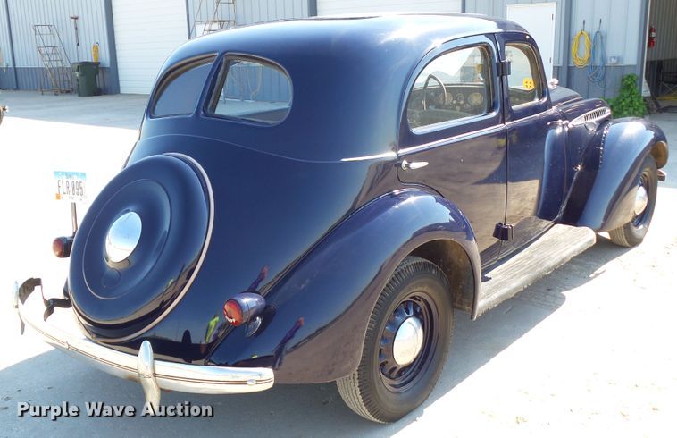 image for item GX9106 1936 Hupmobile 618G  sedan