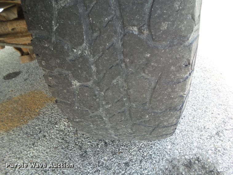 image for item GX9116 2003 Chevrolet Silverado 2500HD  Crew Cab pickup truck