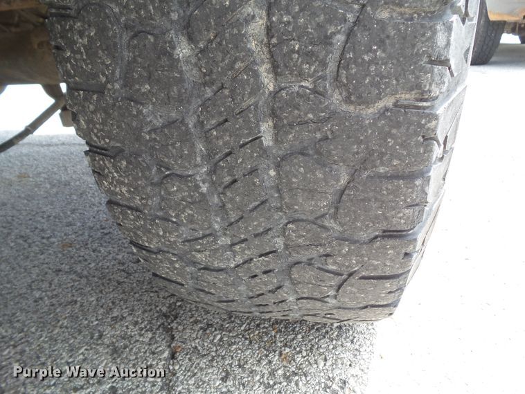 image for item GX9116 2003 Chevrolet Silverado 2500HD  Crew Cab pickup truck