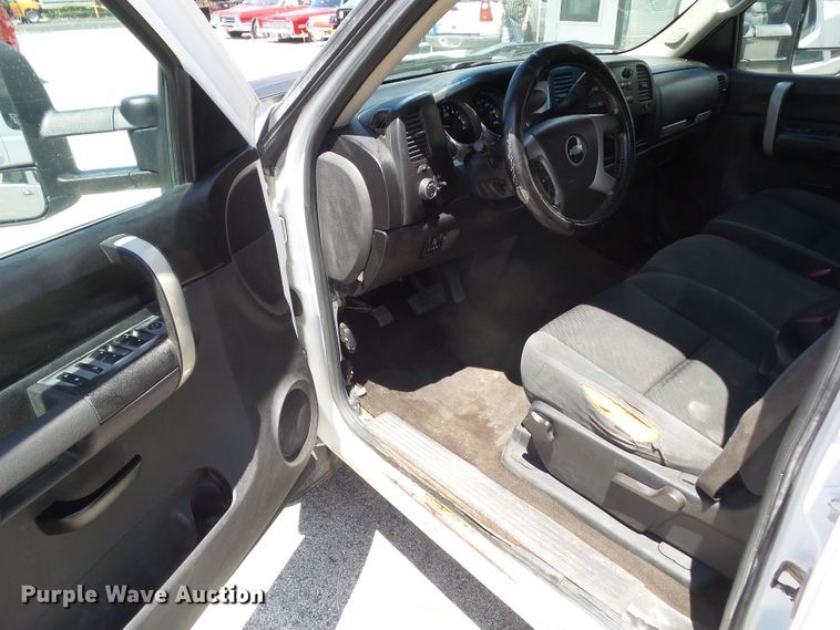 image for item GX9117 2009 Chevrolet Silverado 3500  Crew Cab pickup truck