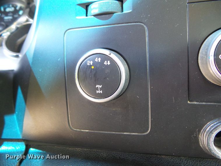 image for item GX9117 2009 Chevrolet Silverado 3500  Crew Cab pickup truck