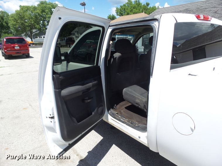 image for item GX9117 2009 Chevrolet Silverado 3500  Crew Cab pickup truck