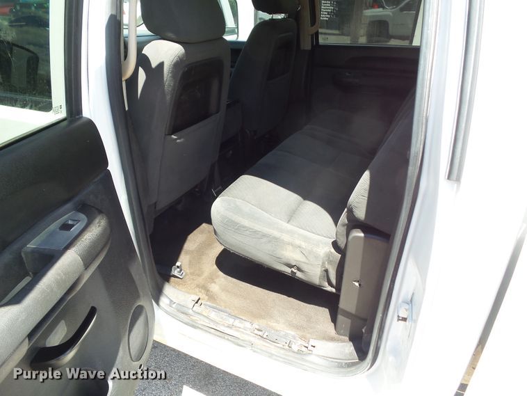 image for item GX9117 2009 Chevrolet Silverado 3500  Crew Cab pickup truck