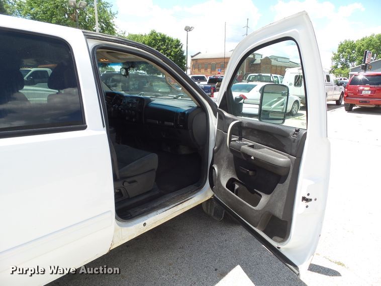 image for item GX9117 2009 Chevrolet Silverado 3500  Crew Cab pickup truck