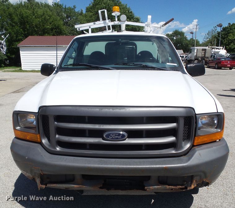 image for item GX9121 1999 Ford F250 Super Duty pickup truck