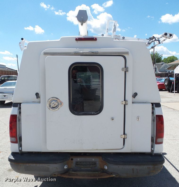 image for item GX9121 1999 Ford F250 Super Duty pickup truck