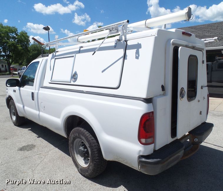 image for item GX9121 1999 Ford F250 Super Duty pickup truck