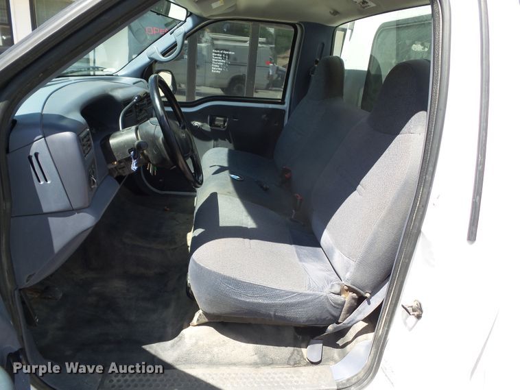 image for item GX9121 1999 Ford F250 Super Duty pickup truck