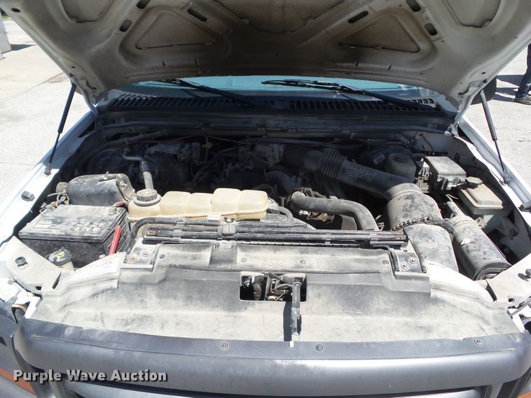 image for item GX9121 1999 Ford F250 Super Duty pickup truck