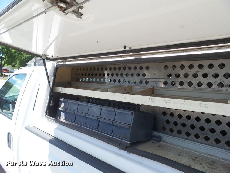 image for item GX9121 1999 Ford F250 Super Duty pickup truck