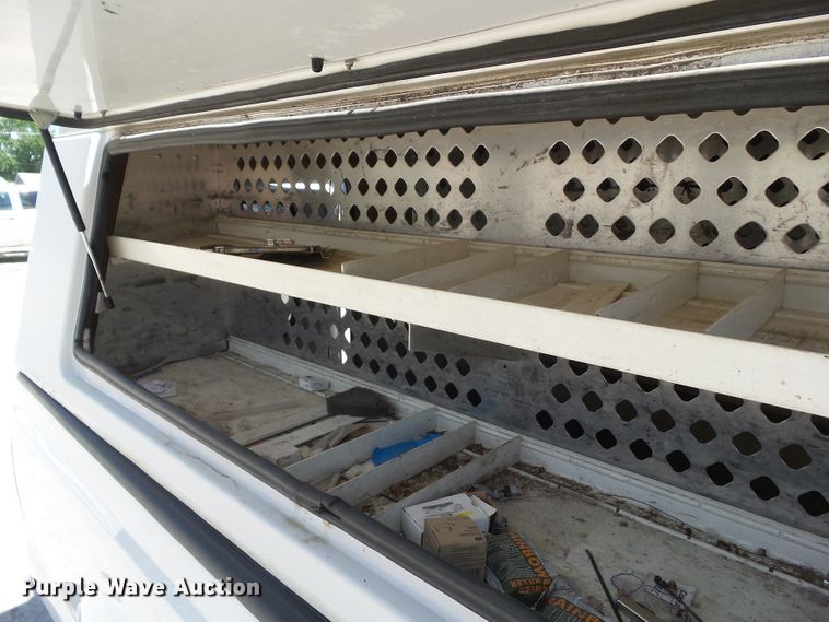 image for item GX9121 1999 Ford F250 Super Duty pickup truck