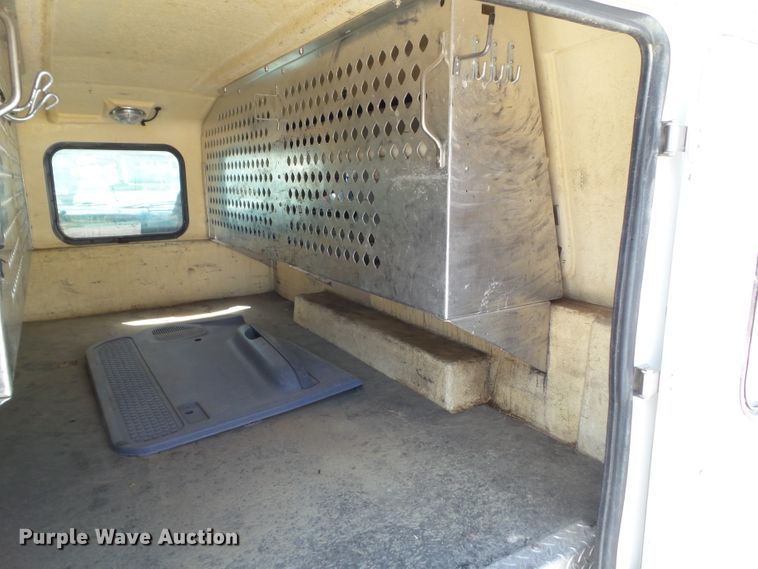 image for item GX9121 1999 Ford F250 Super Duty pickup truck