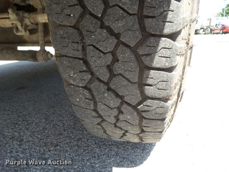 image for item GX9121 1999 Ford F250 Super Duty pickup truck