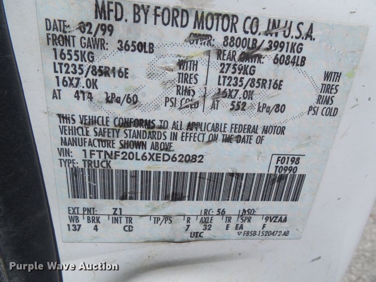 image for item GX9121 1999 Ford F250 Super Duty pickup truck