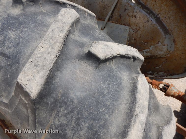 image for item HA9265 1958 Ford 841  tractor