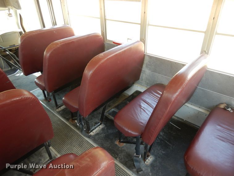 image for item HA9279 2001 Chevrolet Express 3500  school bus