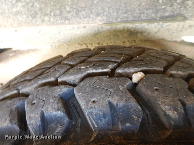 image for item HA9279 2001 Chevrolet Express 3500  school bus