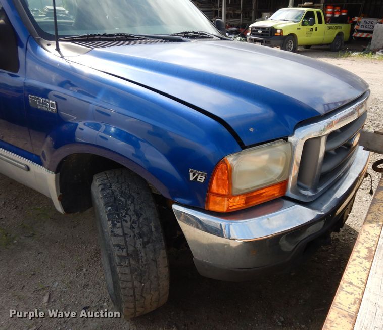 image for item HA9296 1999 Ford F250 Super Duty  SuperCab pickup truck