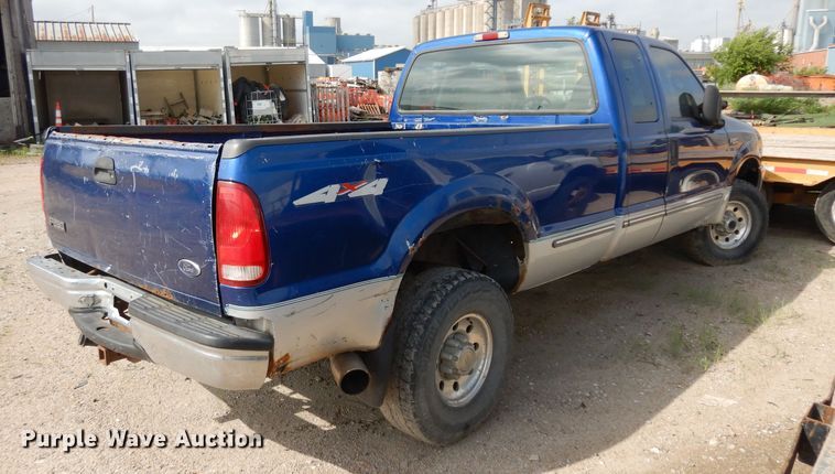 image for item HA9296 1999 Ford F250 Super Duty  SuperCab pickup truck