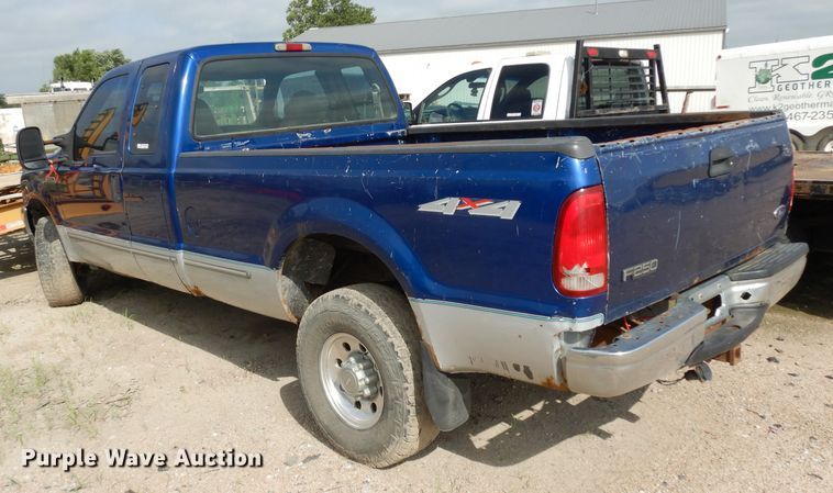 image for item HA9296 1999 Ford F250 Super Duty  SuperCab pickup truck