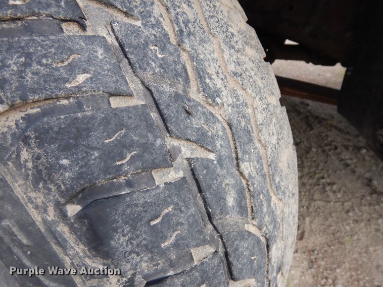 image for item HA9296 1999 Ford F250 Super Duty  SuperCab pickup truck