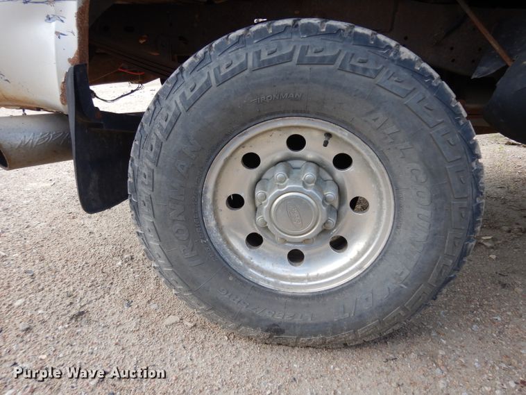 image for item HA9296 1999 Ford F250 Super Duty  SuperCab pickup truck