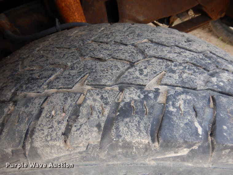 image for item HA9296 1999 Ford F250 Super Duty  SuperCab pickup truck