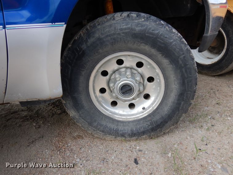 image for item HA9296 1999 Ford F250 Super Duty  SuperCab pickup truck