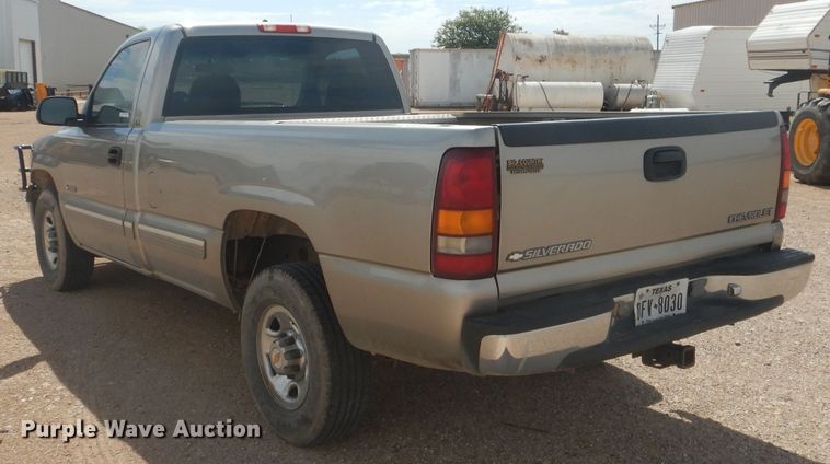 image for item HC9053 2000 Chevrolet Silverado 2500  pickup truck